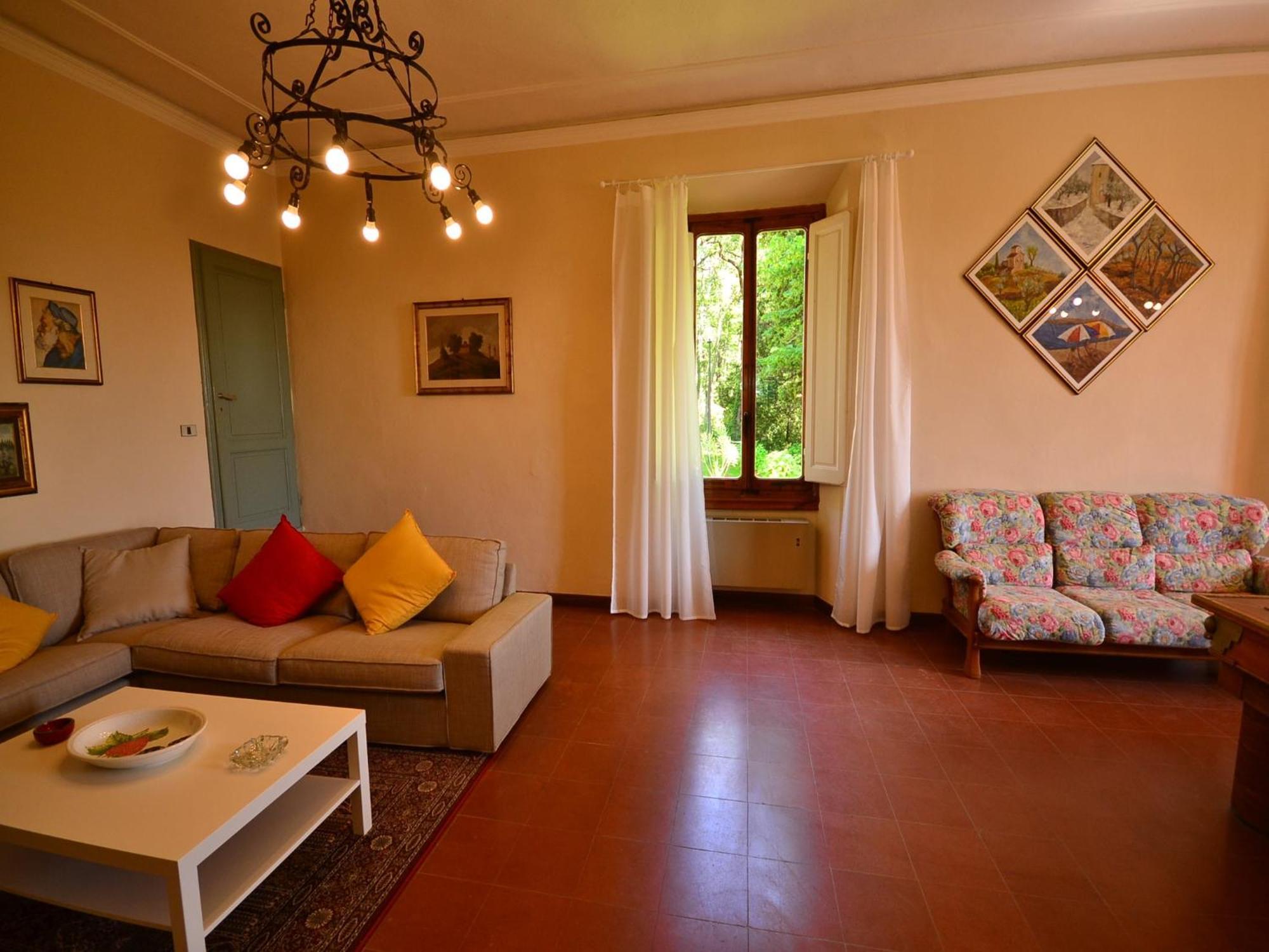 Lovely Holiday Home In Montefiridolfi With Hill View エクステリア 写真