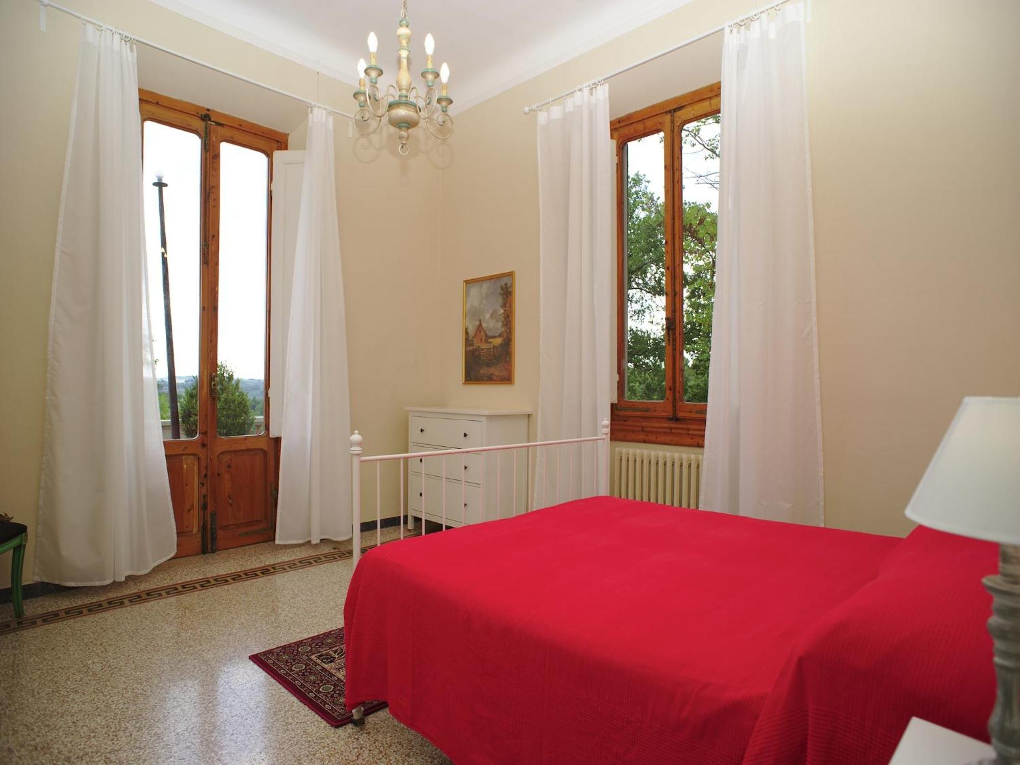 Lovely Holiday Home In Montefiridolfi With Hill View エクステリア 写真