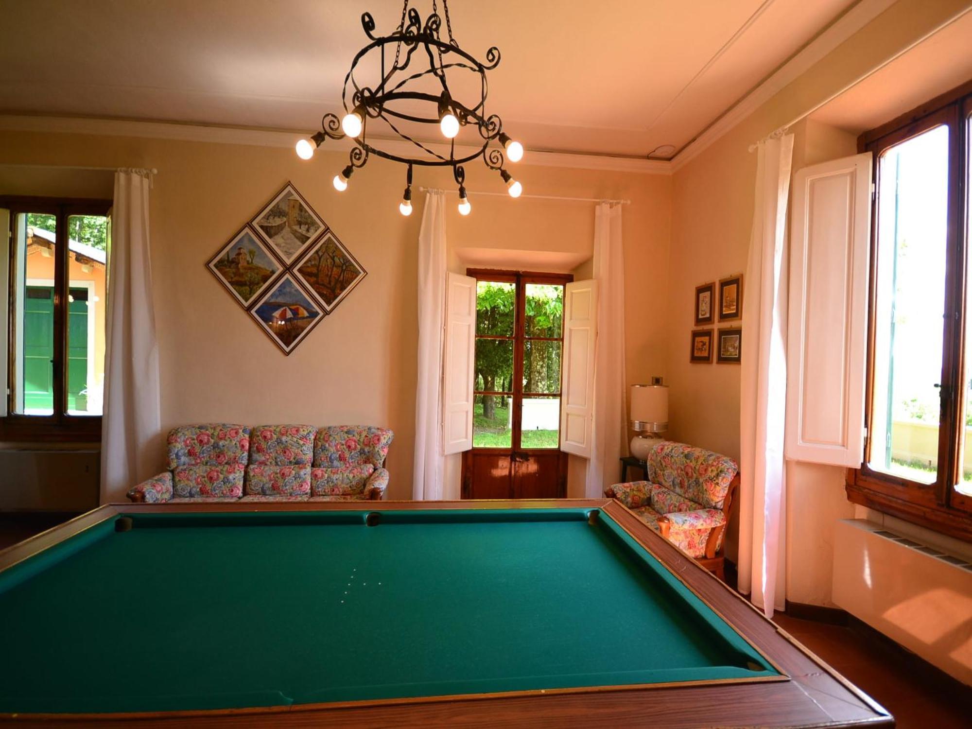 Lovely Holiday Home In Montefiridolfi With Hill View エクステリア 写真