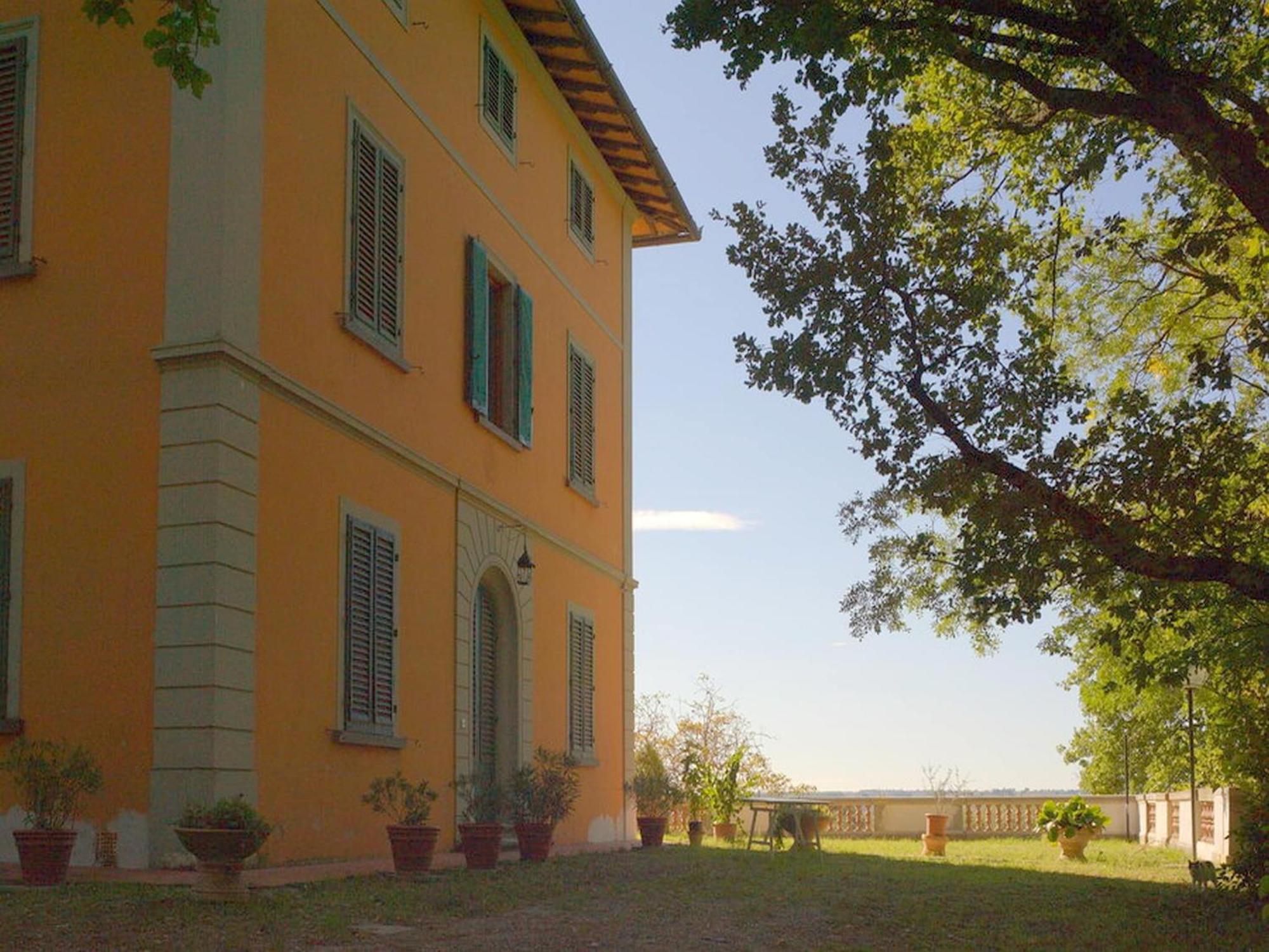 Lovely Holiday Home In Montefiridolfi With Hill View エクステリア 写真